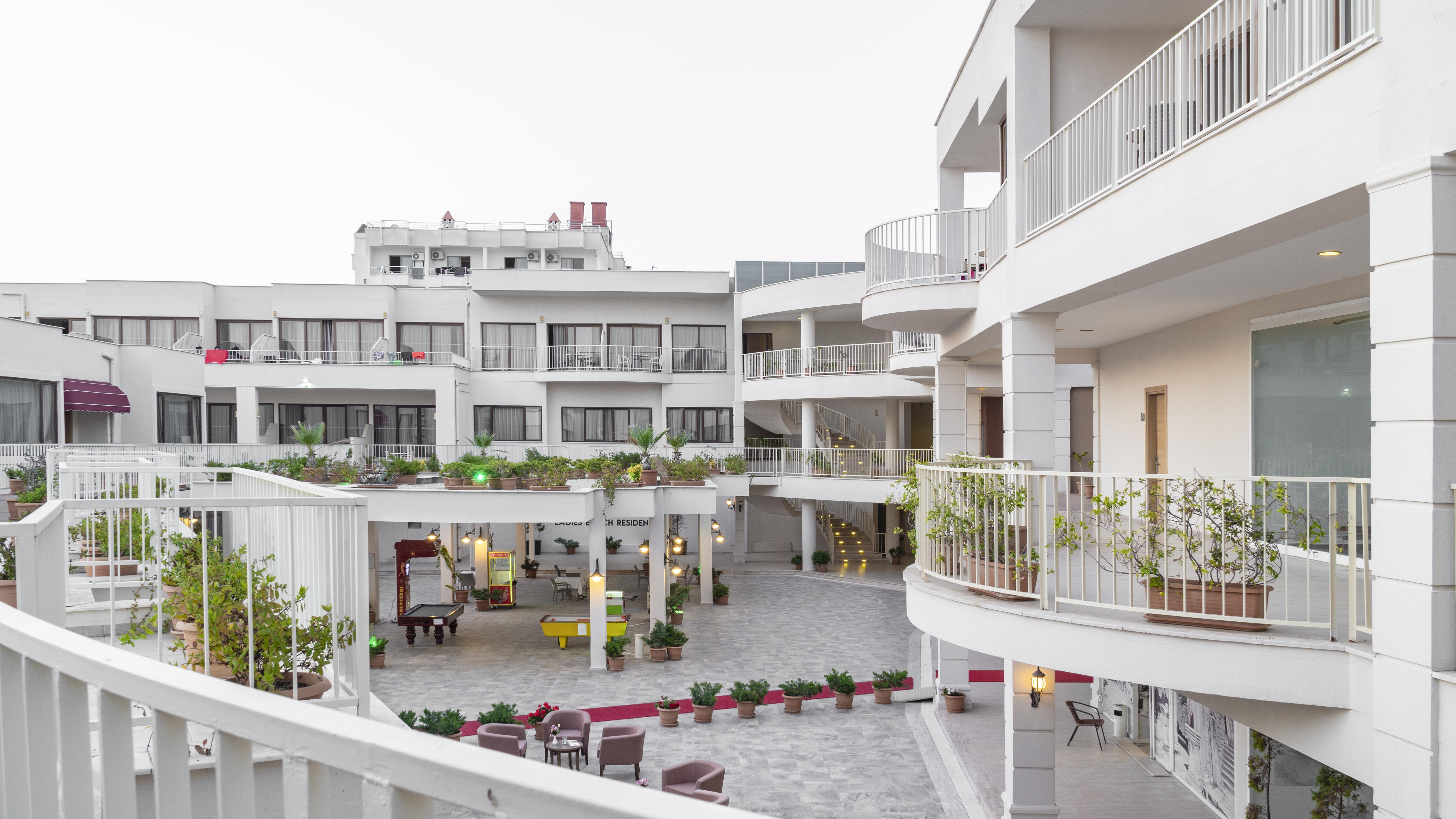 Ladies Beach Suite Hotel (Adults Only) Kusadasi Exterior foto